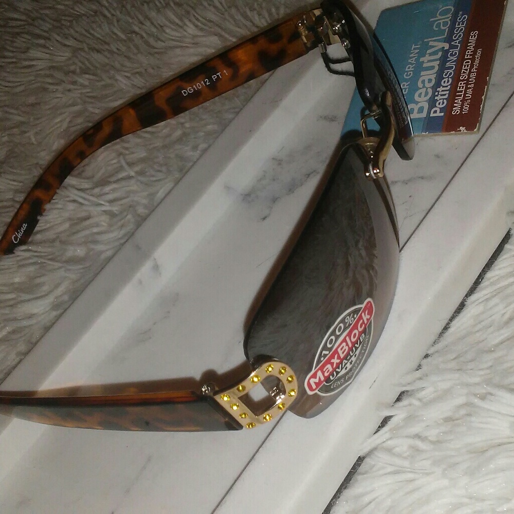Foster Grant Leperod Sunglasses